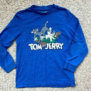 Tom and Jerry long sleeve shirt. Boys size small.